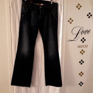 Lucky Brand Dark Blue Jeans